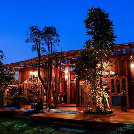 Baangaimuan Bed & Breakfast Lamphun Ngoại thất bức ảnh